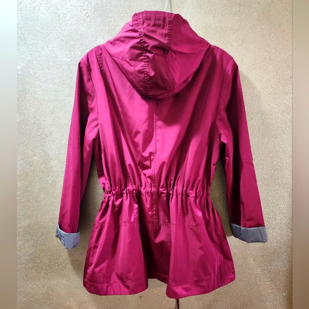 Women's Petite Raspberry Spring rain jacket - Picture 2 of 9